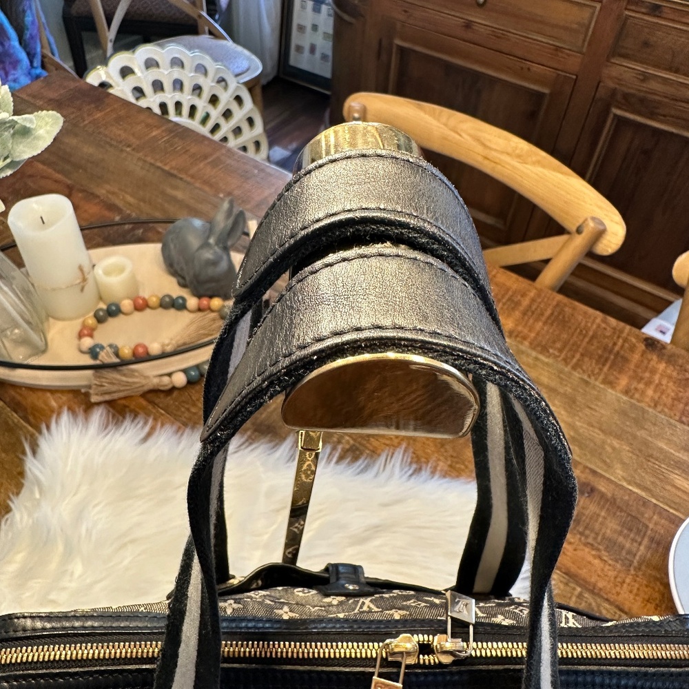 🖤🤍Louis Vuitton Mini Lin Mary Kate🤍🖤 - Picture 6 of 8